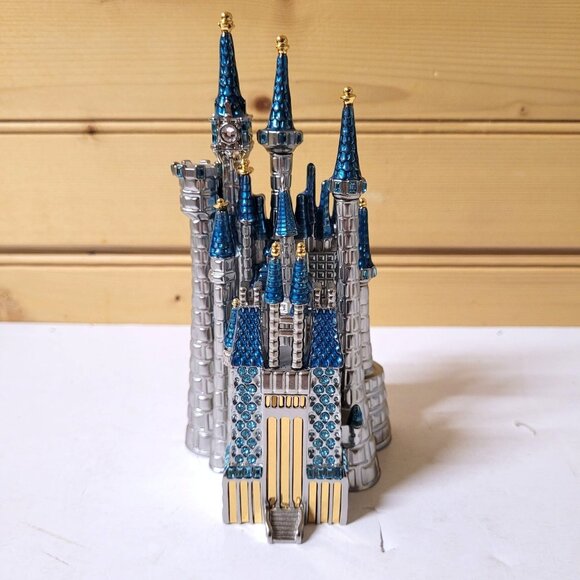 Hallmark Disney 2018 Cinderella Castle Metal Keepsake Ornament Christmas Tree - Picture 1 of 8